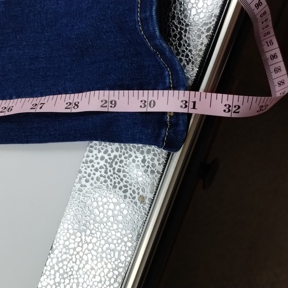 Legendary by Ashley Stewart Bootcut Jeans size 24, 31" inseam, dark wash - Picture 11 of 11